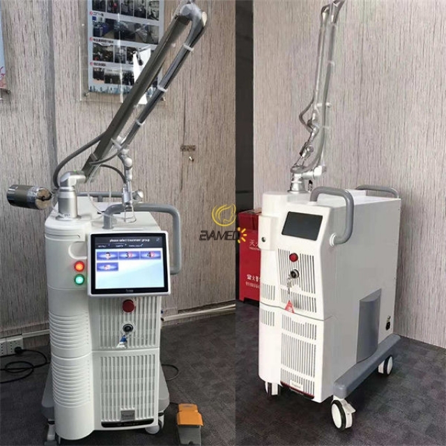 Beauty Salon CO2 Fractional Laser Machine 10600nm , 30W Laser Stretch Mark Removal Machine